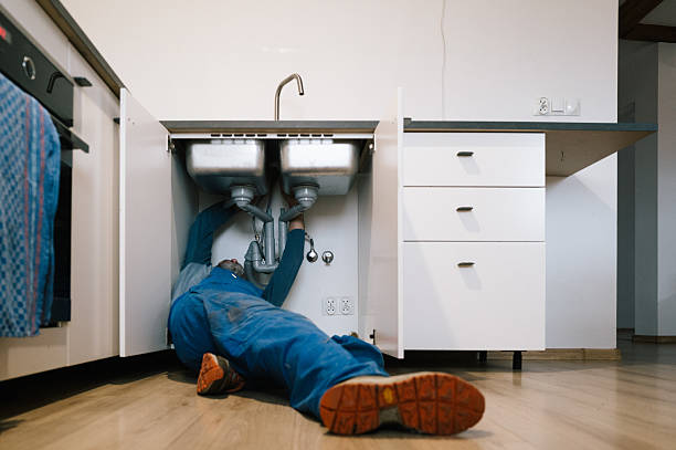 Professional Drain Cleaning technician working in Wendell, ID